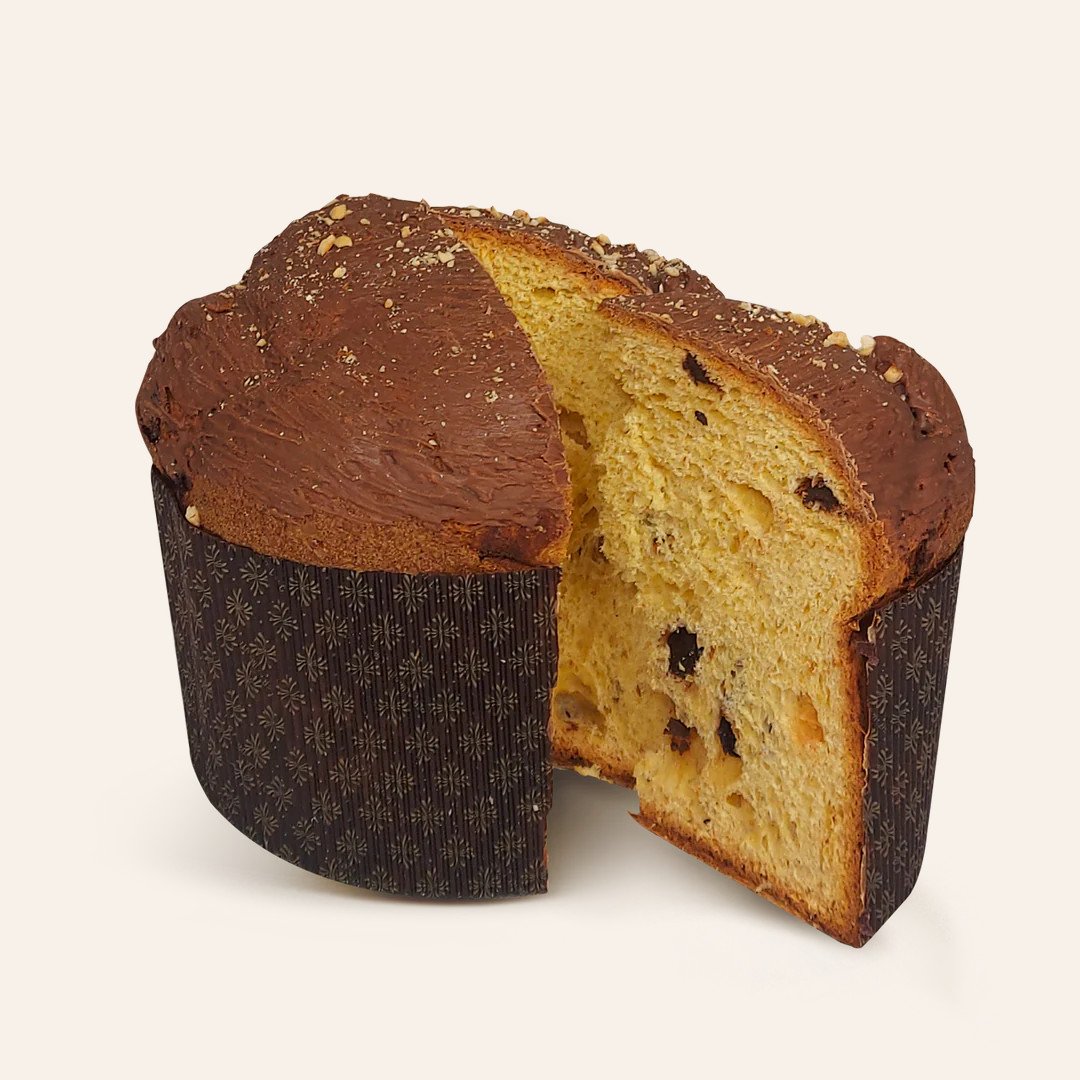 Panettone Artigianale ai Tre Cioccolati e Nocciole
